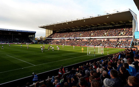 巴萨需要在 巴萨需要在